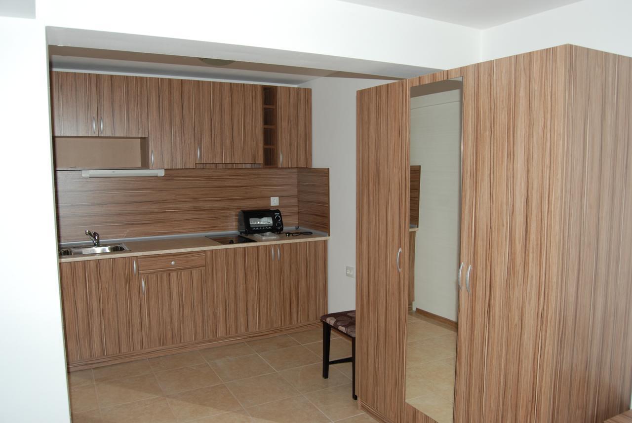 Vidima Apartment Hotel Aprilzi Zimmer foto